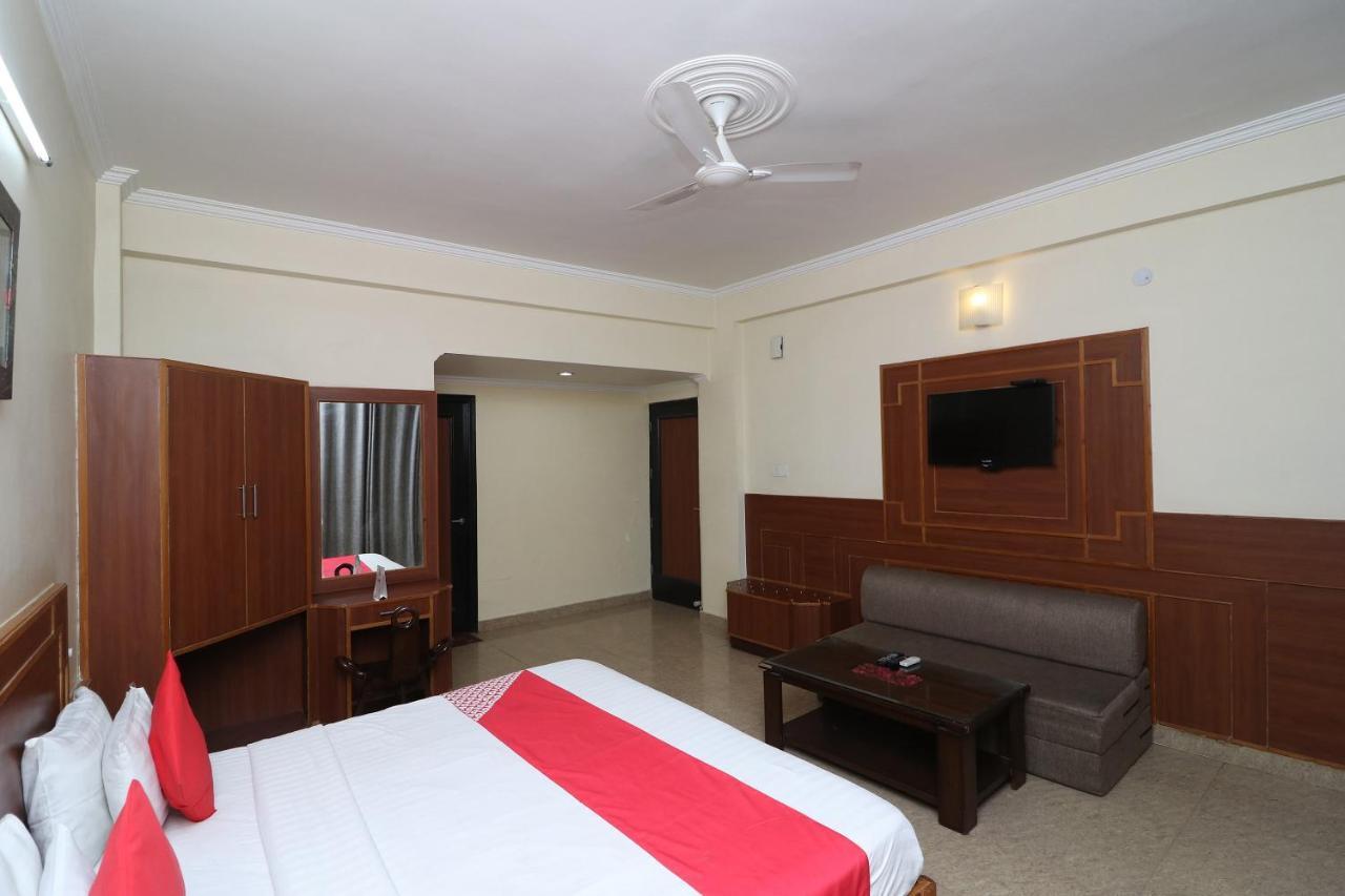 Capital O 4747 Imperial Hotel Katra Katra  Luaran gambar